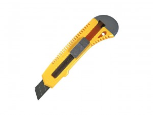 Нож Stayer Standard с выдвижным лезвием 18 мм     арт. 0911_z01 - фото 1