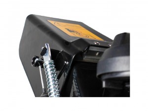 Снегоуборщик бензиновый Champion ST 662 E, колёсный - фото 9